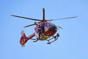 Unfall auf A9: Auto überschlägt sich – drei Verletzte in Helmbrechts