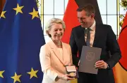 Ursula von der Leyen erhält höchste Auszeichnung Niedersachsens für politische Verdienste