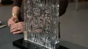 Vasarely-Glasobjekt wird Tageshighlight bei 