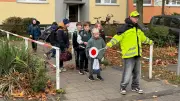 Verkehrssicherheit in der Müritzregion: Junge Lotsen schützen hunderte Kinder auf dem Schulweg