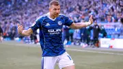 Verlängert der Star-Stürmer? Diese Deadline gilt für Dzeko auf Schalke!