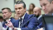 Veteran fordert Rücktritt: Demokraten nehmen Hegseth in die Mangel
