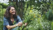 Vom perfekten Rasen zum Naturparadies: Warum ich jetzt auf einen naturnahen Garten setze