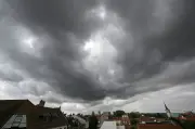 Wetterumschwung in Thüringen: Nach mildem Start drohen Gewitter und Starkregen