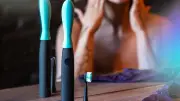 Zahnbürste trifft Sextoy: Happybrush und AMORELIE kooperieren
