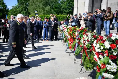 8. Mai 1945: Demonstrationen und Gedenken zum Jahrestag des Kriegsendes