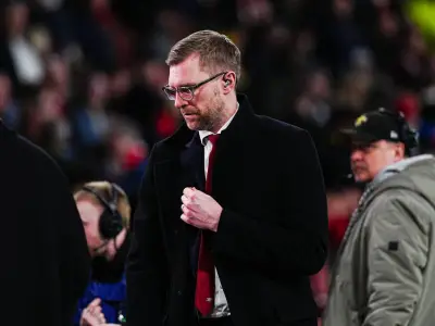 Arsenal verabschiedet Per Mertesacker mit stehenden Ovationen