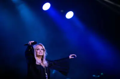 Bonnie Tyler: Not-OP in Portugal nach Darmperforation