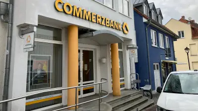 Commerzbank zieht sich aus Waren zurück: Kein Geldautomat geplant