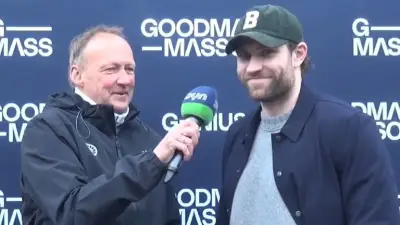 Eishockey-Star Draisaitl besucht Hockey-Playoffs in Krefeld