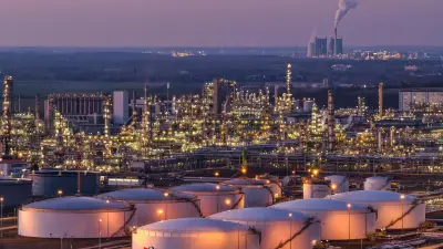 Energieintensive Industrie: Produktion um 15 % geschrumpft, über 50.000 Jobs weg