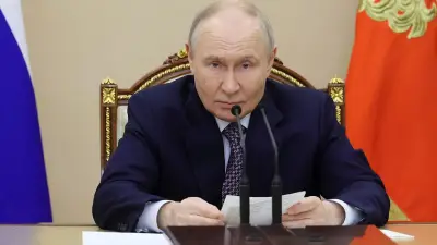 Entlassener Putin-Beamter Butsayev flieht in die USA