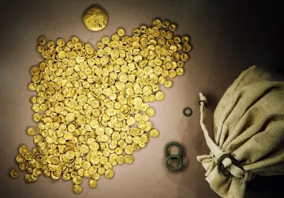Ermittler suchen erneut nach gestohlenem Kelten-Goldschatz in Plate
