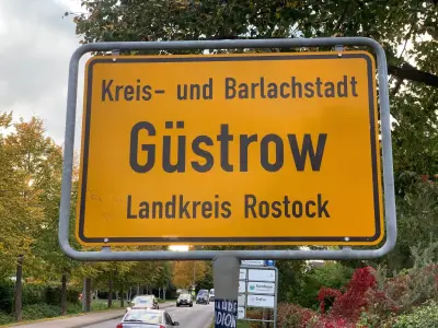 Ersthelfer retten bewusstlosen Autofahrer nach Unfall in Güstrow