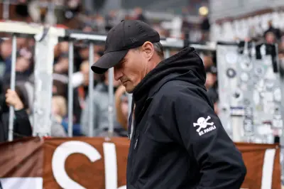 FC St. Pauli: Trainer Blessin zögert mit Zukunftsentscheidung