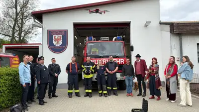 Feuerwehr Groß Fredenwalde erhält High-Tech-Drohne von Unternehmen