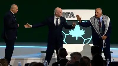Fifa-Friedensshow: Infantinos Bühnenauftritt wird zur Farce