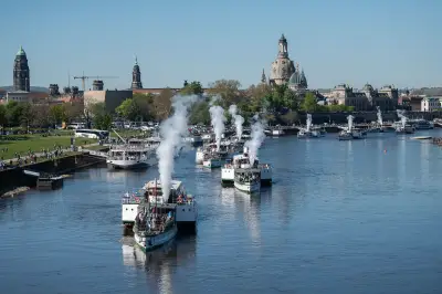 Flottenparade der Sächsischen Dampfschifffahrt in Dresden