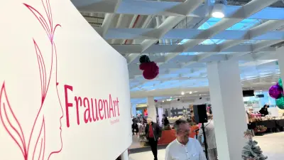 „FrauenArt“ in Neubrandenburg: Dritte Auflage mit Flohmarkt-Neuheit
