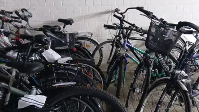 Fundsachen-Auktion in Waren: Stadt lockt mit Fahrrädern und Goldring