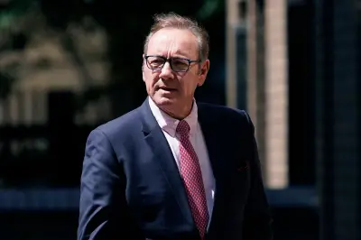 Kevin Spacey übernimmt Hauptrolle in Kriegsdrama „Melodies in the Forest“