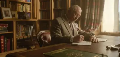 König Charles gratuliert David Attenborough zum 100. mit Tiervideo
