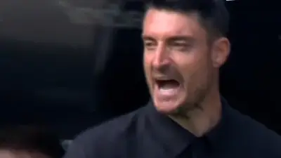 Letzter Spieltag: Komische Riera-Szenen zum Lachen