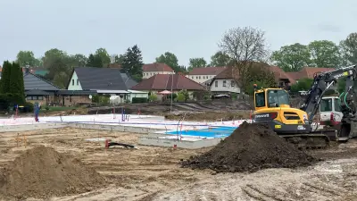 Luxus-Ferienhäuser mit Pool in Ivenack: Bau verzögert sich