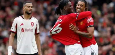ManUnited schlägt Liverpool und bangt um Sir Alex Ferguson