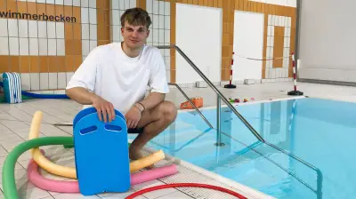 Mit 22: Richard Clemens gründet eigene Schwimmschule in Schwerin