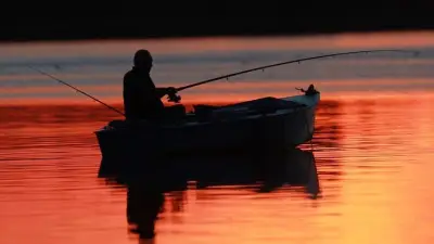 Nach jahrelangem Verbot: Angler dürfen auf zwei Seen bei Schwerin wieder E-Boote nutzen