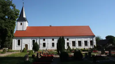 Plattdütsch schnacken in Sarnow: Kulturgenuss für den Kirchenerhalt