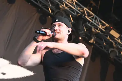 Rapper Ritter Lean: Schwarzfahren – Knast-Drohung, dann doch gezahlt