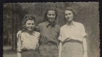 „Ready2print“-Ausstellung: Lichter im Dunkeln – Frauen im Holocaust