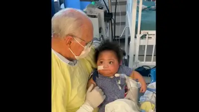 Rentner (73) kuschelt Babys auf Intensivstation gesund
