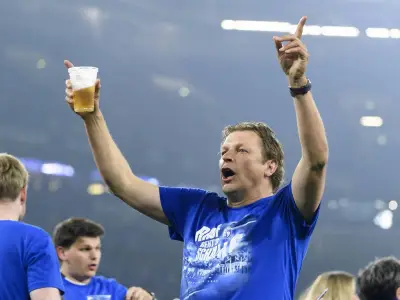 Schalke-Boss Mulder packt über Partynacht nach Aufstieg aus