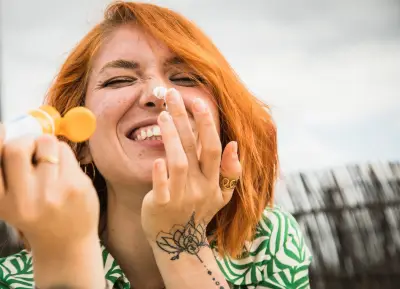 Sonnencreme: So schützen Sie Haut und Umwelt