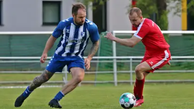 Spiel der Giganten: Bernburger gegen Traditionself des 1. FC Magdeburg