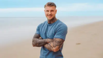 Steckbrief: Wie Bademeister Paco Herb zum Realitystar wurde