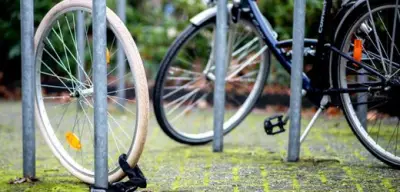 TikTok-Prahlerei führt zur Festnahme: Fahrraddiebe in U-Haft