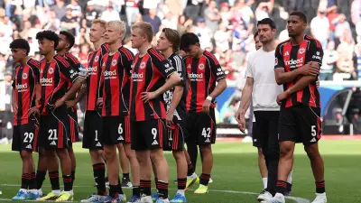 Trainer Riera bei Eintracht Frankfurt: Kabine komplett verloren?
