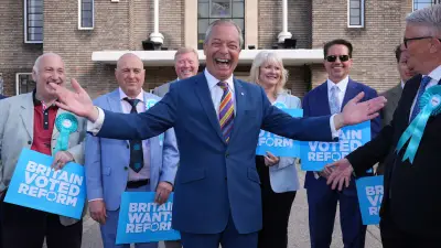Triumph der Rechtspopulisten in Großbritannien: Farage vor Machtübernahme