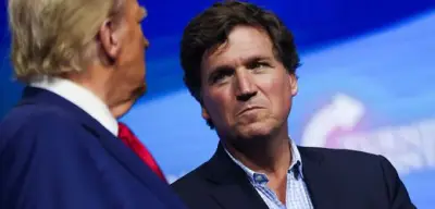 Tucker Carlson nennt Trump eine Geisel Netanyahus