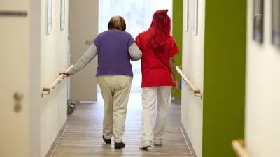Umfrage: Fast jeder Zweite fürchtet Pflege-Armut