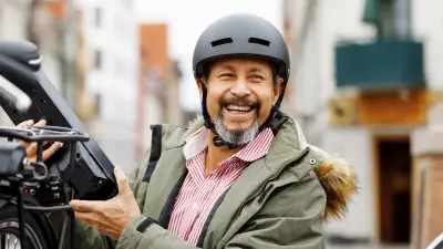 Vatertagskolumne: Warum Papa jetzt Fahrradhelm trägt