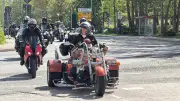 200 Biker sammeln Zelte und Schlafsäcke für Jugendliche