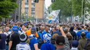 20.000 Schalke-Fans feiern Aufstieg mit Mega-Marsch in Gelsenkirchen
