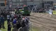 25. Traktorentreffen in Fahrenwalde: Motoren dröhnen, Polizei-Scherz sorgt für Lacher