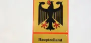 250 kg Bratwurst und Hundewelpe im Reisebus entdeckt