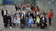 80 Kinder der Haff-Grundschule lernen erfolgreich Schwimmen